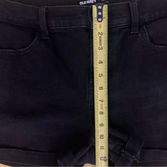Women’s Black Old Navy Jean Shorts Mid-Rise Sz. 10 Cuffed - Picture 9 of 10